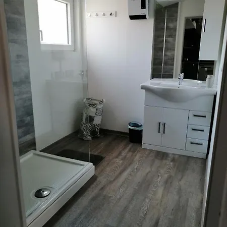 Le Bleu Du Sud * גרואיסאן